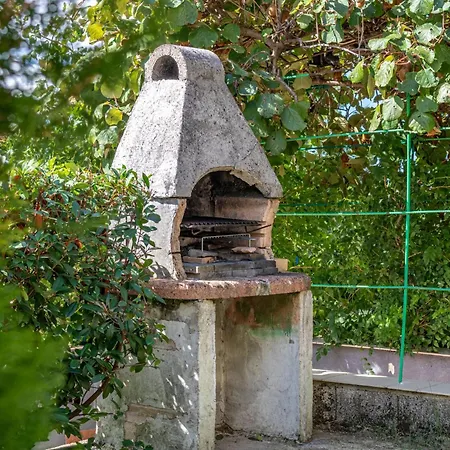 Lea-1 By Interhome 帕津