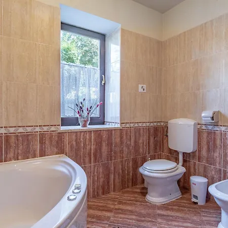 Lea-1 By Interhome Appartement Pazin
